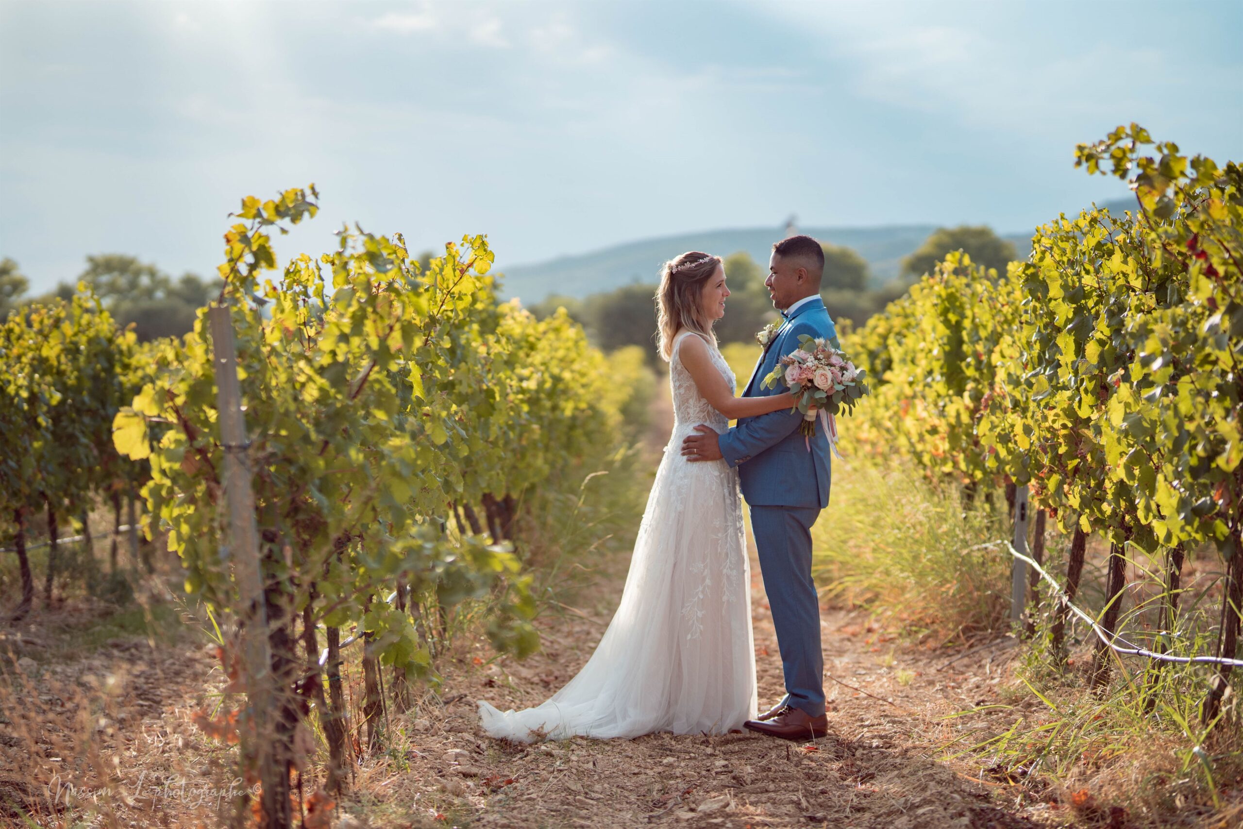 Immortalisez votre amour à Aix-en-Provence avec Nassim, le photographe de mariage passionné 15