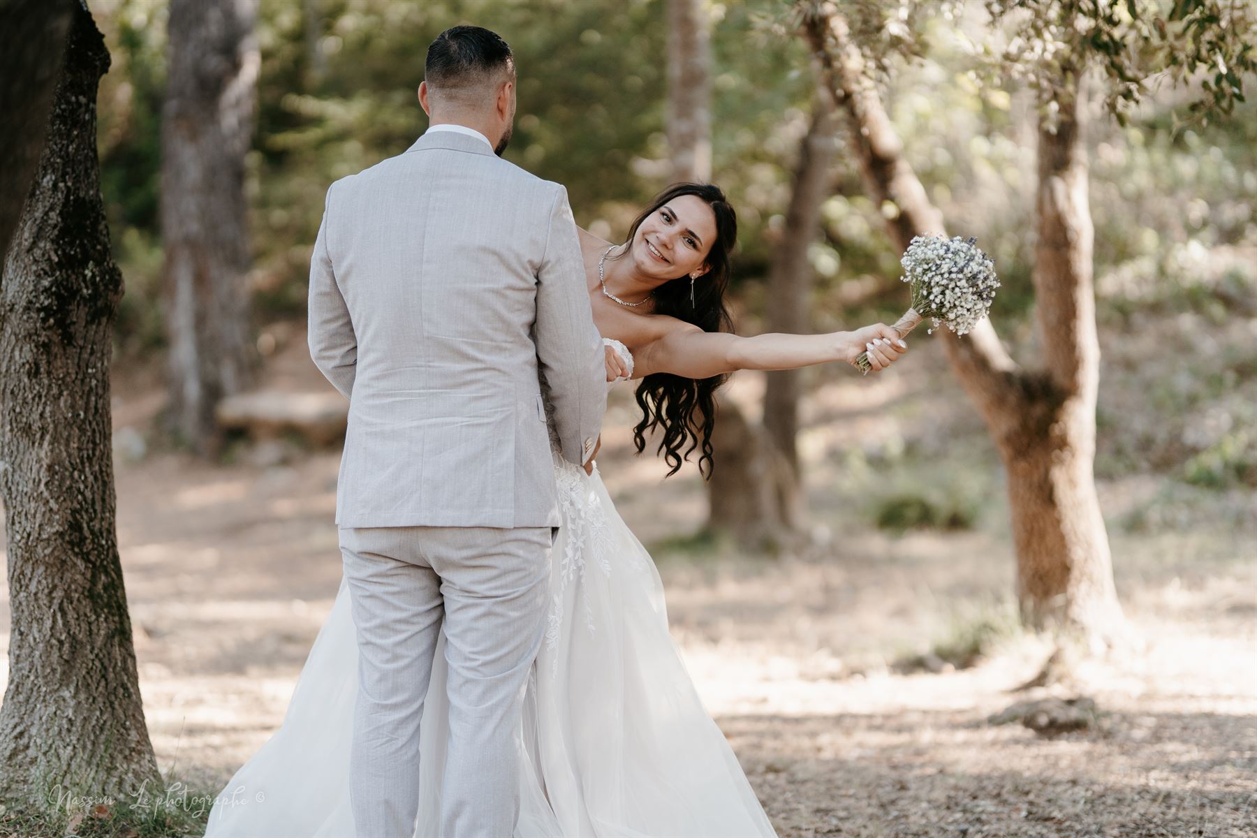 Wedding Photographer Aix en Provence: Capturing Love's Embrace 10
